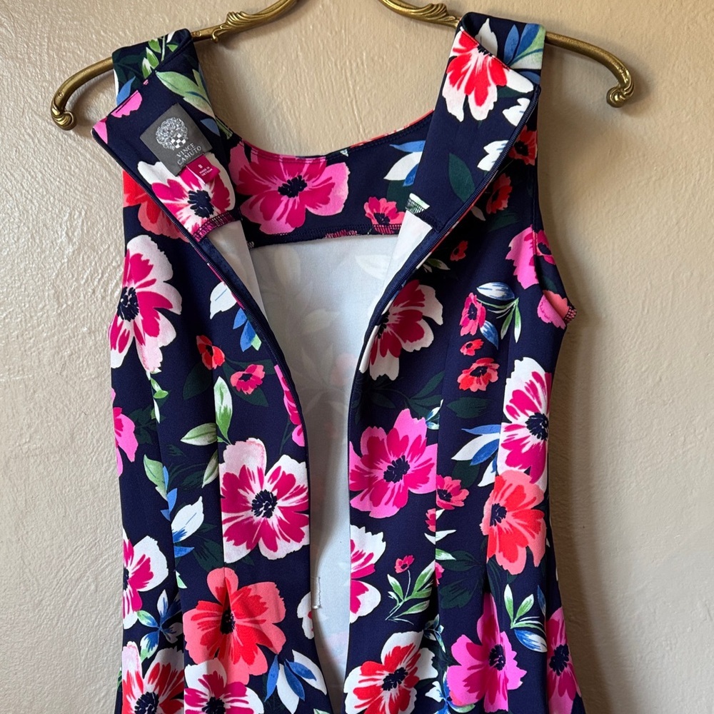 Vince Camuto Floral Sleeveless Dress in Navy with Pink Blooms Size 8 - Picture 5 of 5